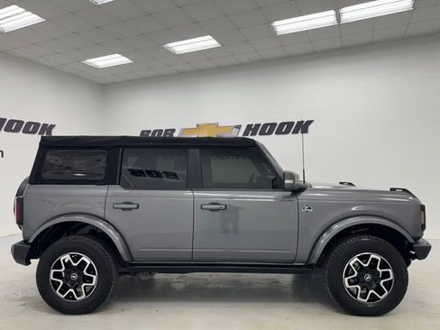 Used 2021 Ford Bronco Outer Banks AWD/4WD image 4