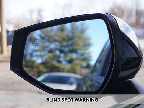 Used 2025 Kia Sportage EX image 5