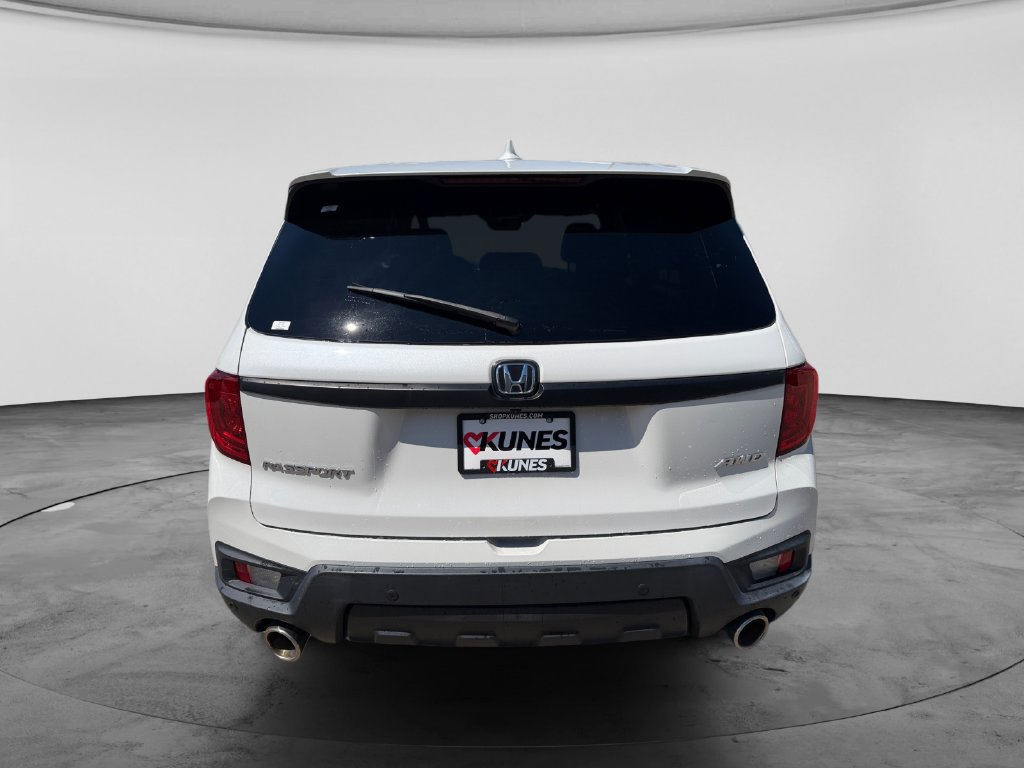 Used 2023 Honda Passport EX-L image 11