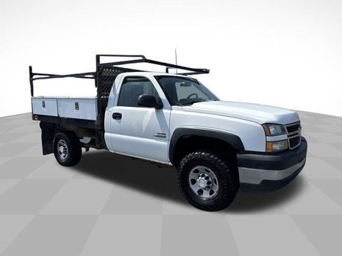 Used 2006 Chevrolet Silverado 3500 4x4 Regular Cab image 3