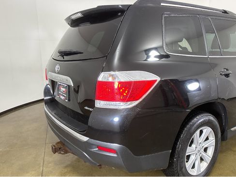 Used 2012 Toyota Highlander SE image 23