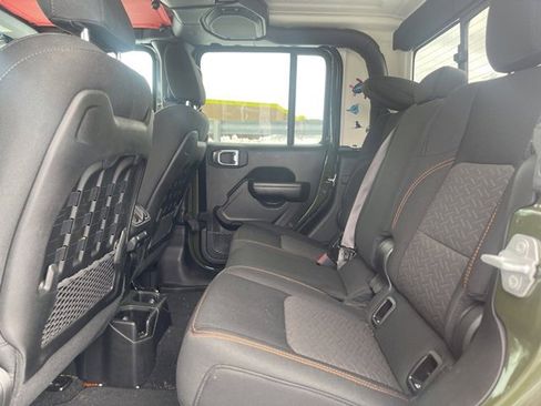 Used 2021 Jeep Gladiator Mojave image 19