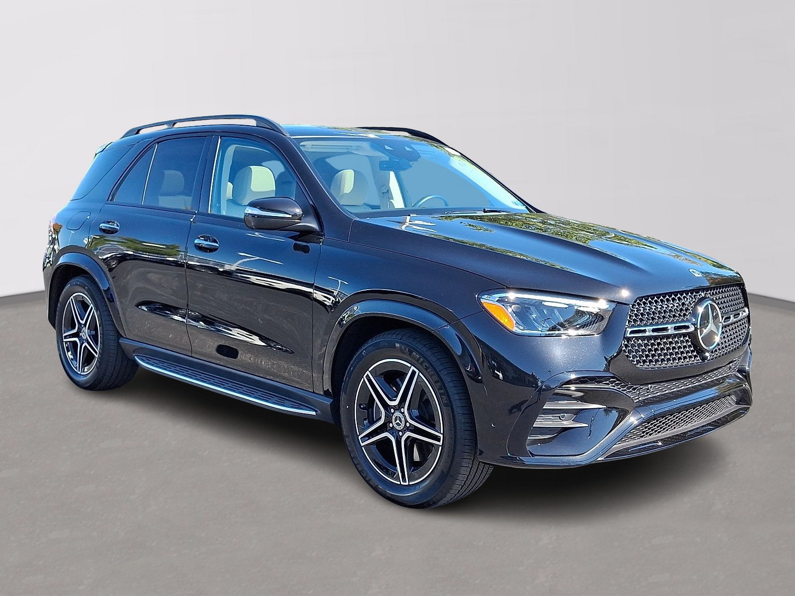 Certified 2026 Mercedes-Benz GLE 450 4MATIC image 3