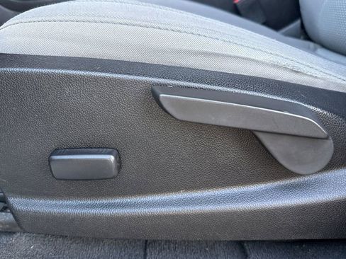 Used 2019 Chevrolet Colorado W/T image 19