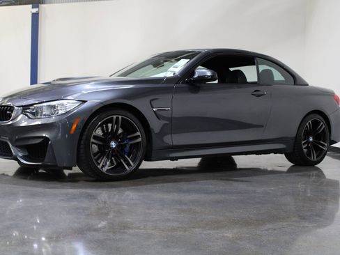 Used 2015 BMW M4 Convertible image 5