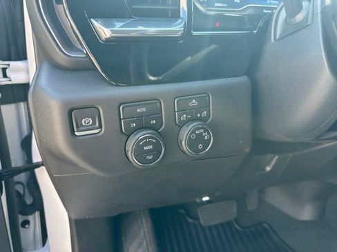 Certified 2024 Chevrolet Silverado 1500 LT AWD/4WD image 18