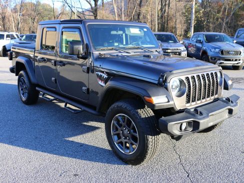 Used 2020 Jeep Gladiator Sport w/ Quick Order Package 24S image 10