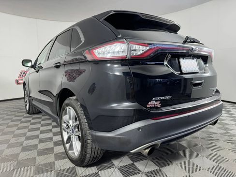 Used 2017 Ford Edge Titanium w/ Equipment Group 301A AWD/4WD image 30