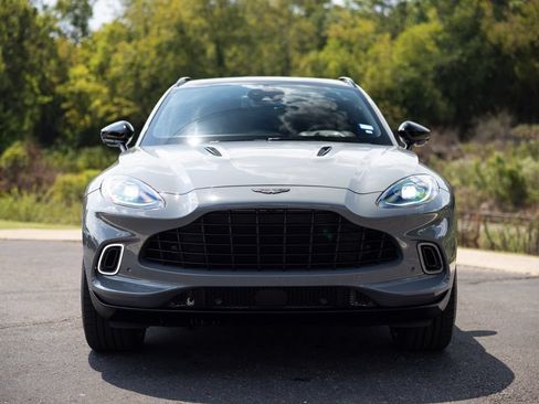 Used 2022 Aston Martin DBX AWD/4WD image 10