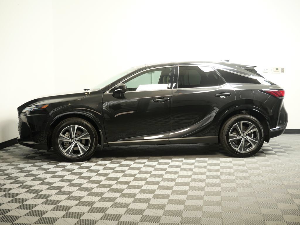 Used 2025 Lexus RX 350 Premium w/ Accessory Package AWD/4WD image 5