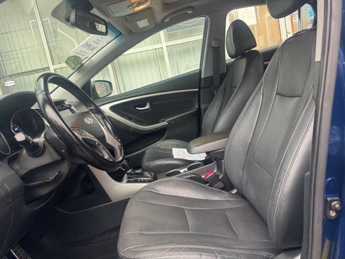 Used 2013 Hyundai Elantra GT w/ Tech Pkg FWD image 12