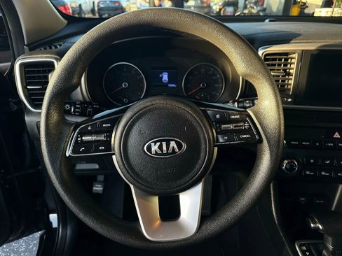 Used 2021 Kia Sportage LX AWD/4WD image 6