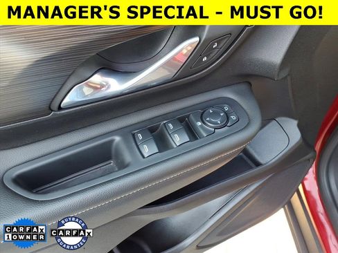 Used 2024 GMC Terrain SLE image 20