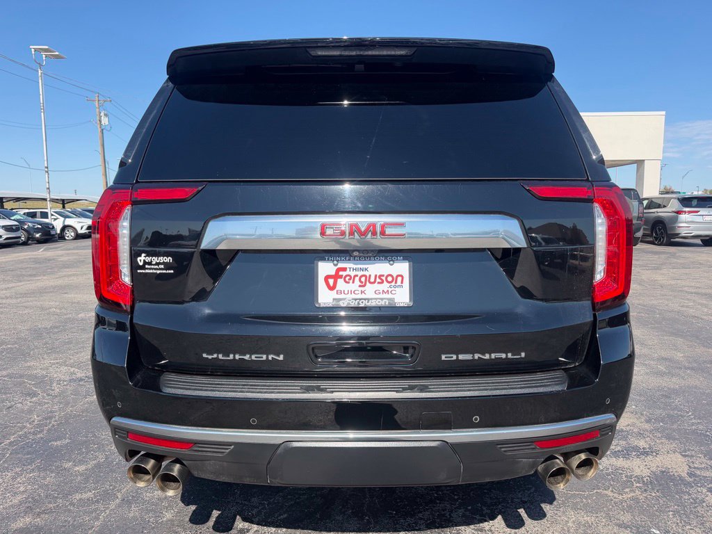 Used 2022 GMC Yukon Denali w/ Denali Premium Package AWD/4WD image 16