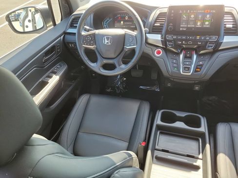 Used 2024 Honda Odyssey EX-L image 10