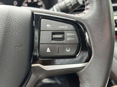 Used 2025 Honda Odyssey Sport-L image 24