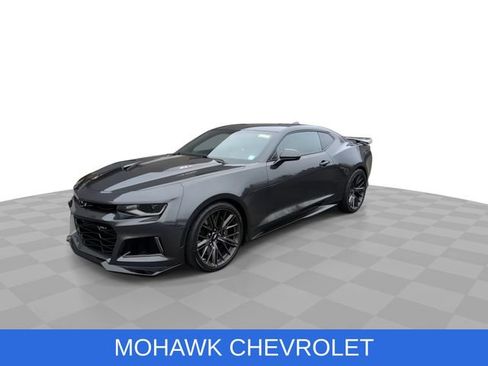 Used 2017 Chevrolet Camaro ZL1 image 4