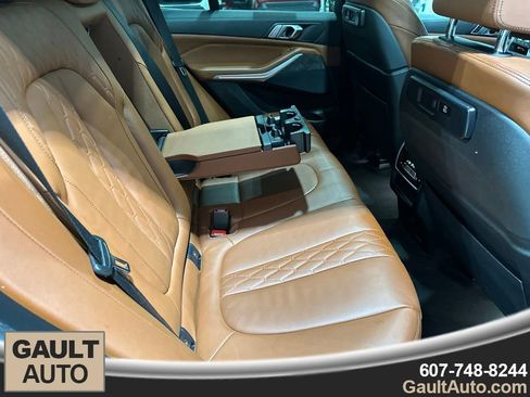 Used 2022 BMW X5 xDrive40i w/ Premium Package AWD/4WD image 19