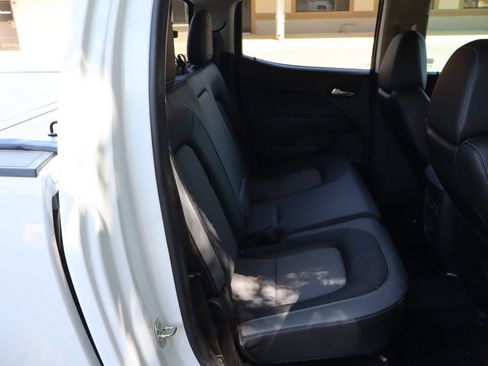 Used 2016 Chevrolet Colorado Z71 AWD/4WD image 21