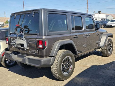 Used 2018 Jeep Wrangler Unlimited Sport image 4