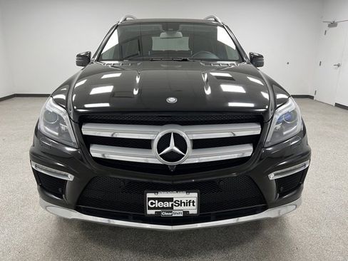 Used 2014 Mercedes-Benz GL 550 4MATIC image 3