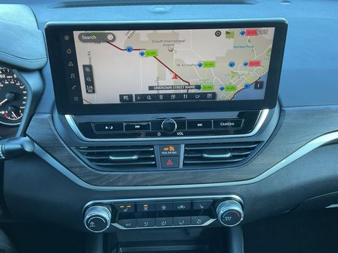 Used 2024 Nissan Altima 2.5 SV w/ SV Premium Package image 14