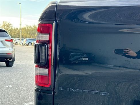 Used 2022 RAM 1500 Limited image 10