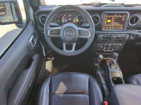 Certified 2023 Jeep Wrangler Sahara image 18