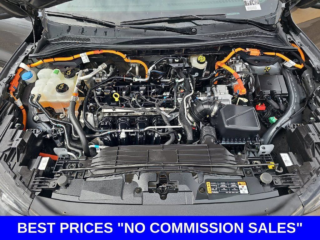 Used 2025 Ford Escape SE FWD image 33