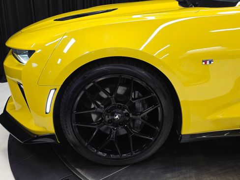 Used 2017 Chevrolet Camaro SS RWD image 37