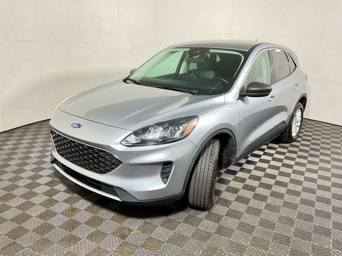 Used 2022 Ford Escape SE w/ Cold Weather Package AWD/4WD image 11