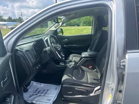Used 2015 GMC Canyon SLE AWD/4WD image 17