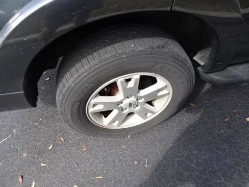 Used 2010 Ford Explorer XLT image 22