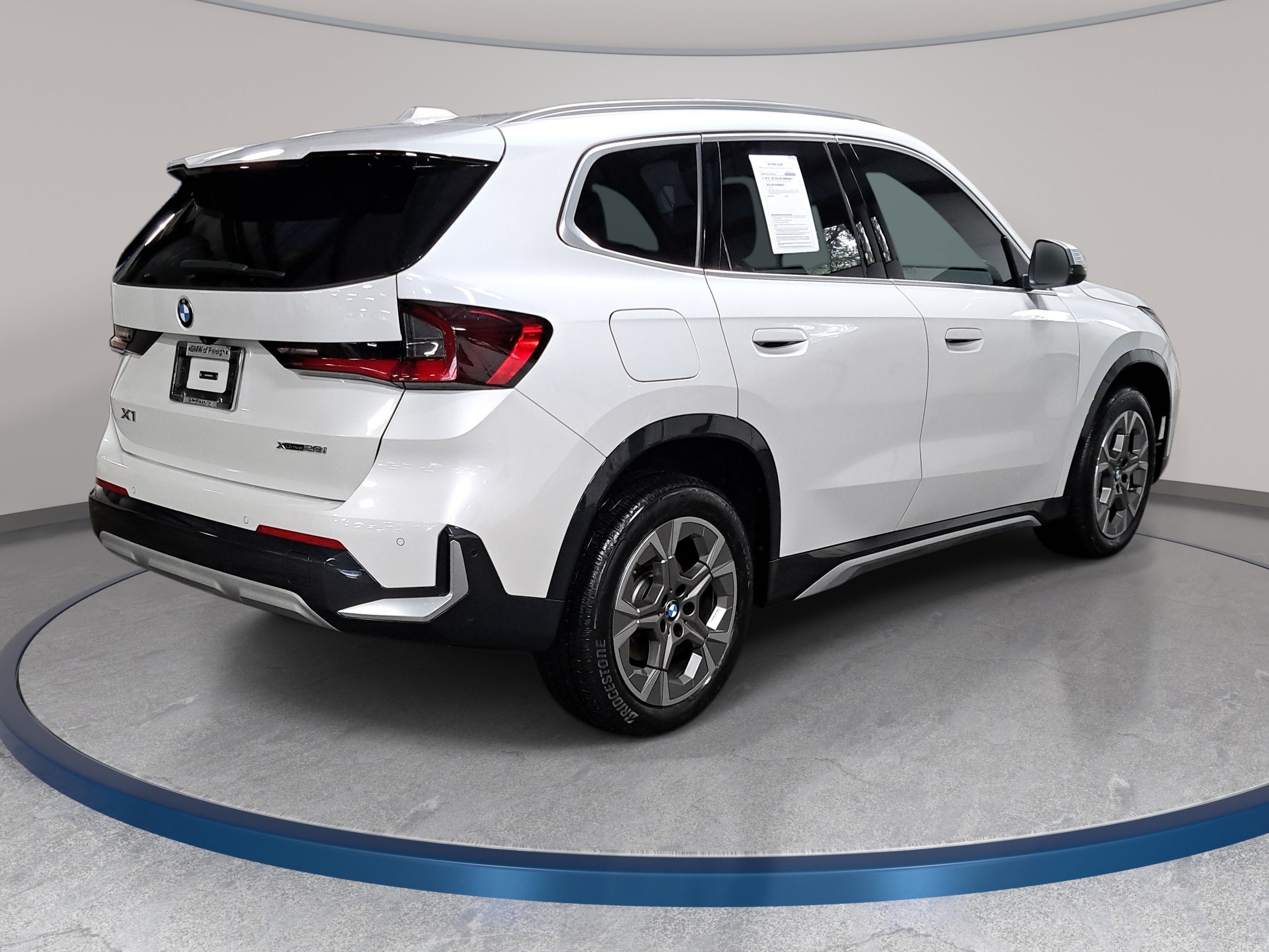 Certified 2023 BMW X1 xDrive28i w/ Convenience Package AWD/4WD image 6