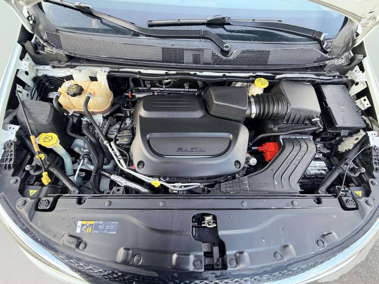 Used 2020 Chrysler Pacifica Limited FWD image 14