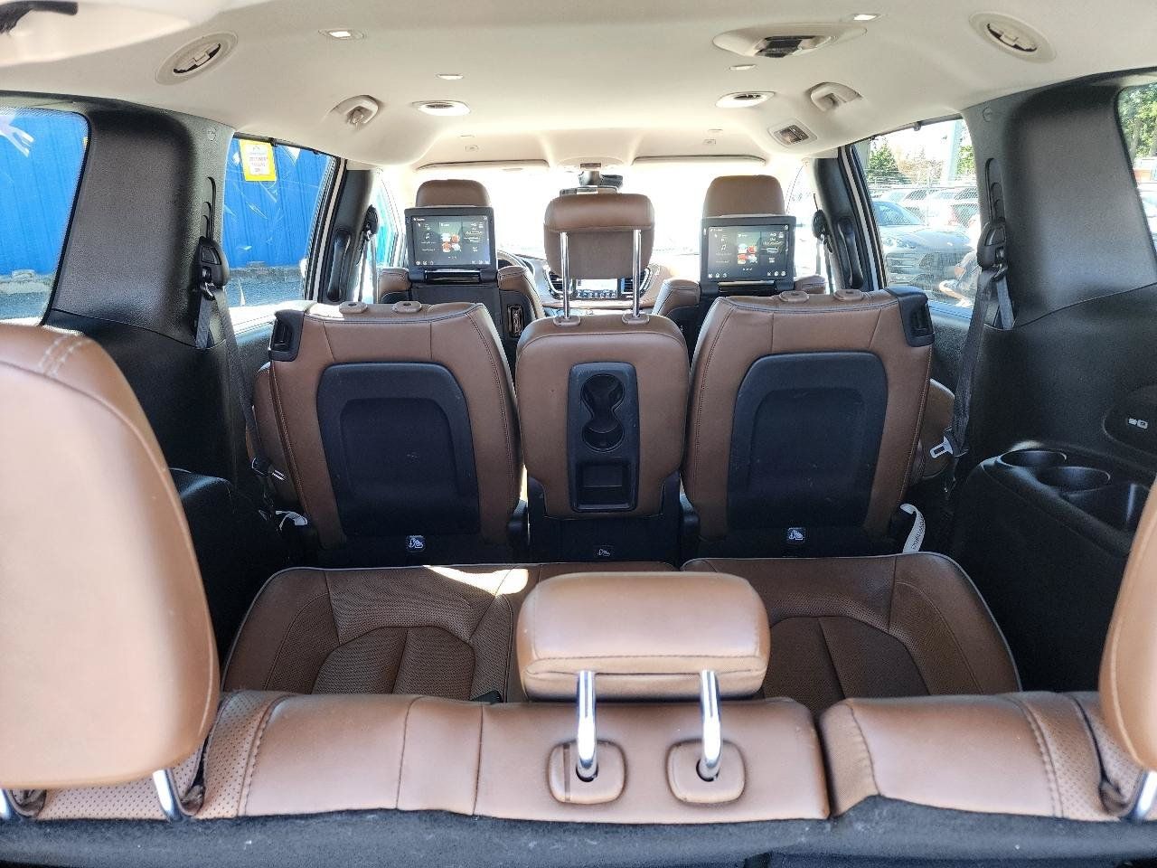 Used 2018 Chrysler Pacifica Limited w/ Advanced Safetytec Group FWD image 28