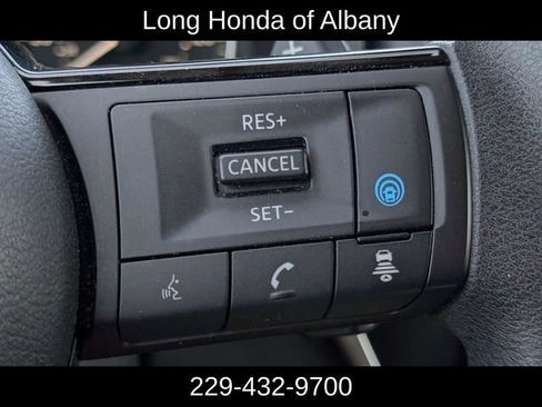 Used 2023 Nissan Rogue SV AWD/4WD image 23