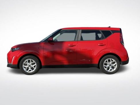 Certified 2023 Kia Soul LX w/ LX Technology Package image 4
