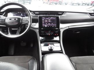 Used 2022 Jeep Grand Cherokee Altitude video 2