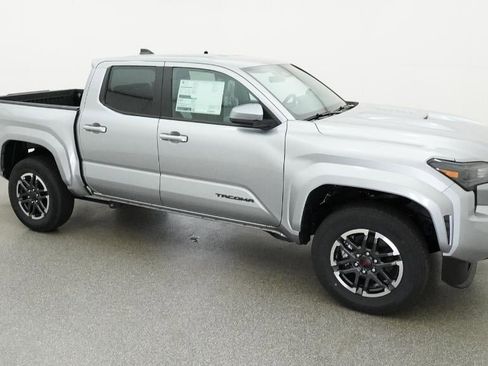 New 2025 Toyota Tacoma TRD Sport image 12