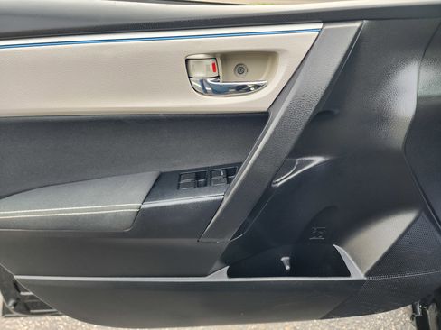 Used 2016 Toyota Corolla LE FWD image 20