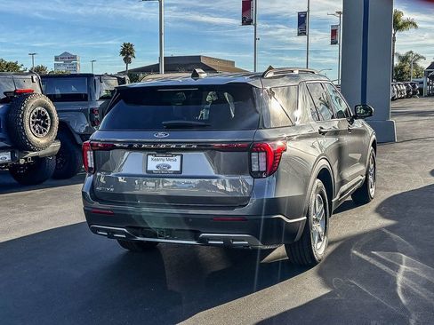 New 2026 Ford Explorer Active w/ Active Comfort Package image 6