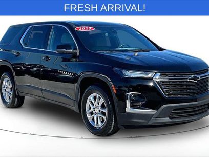 Used 2023 Chevrolet Traverse LS