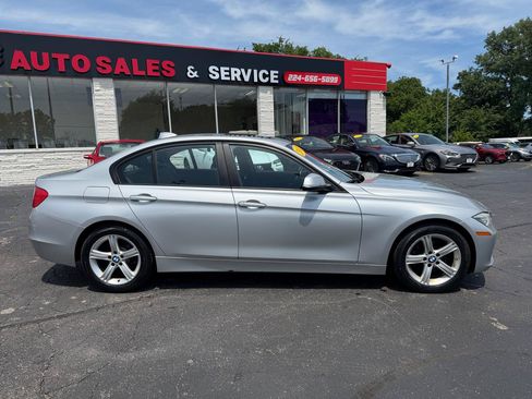 Used 2013 BMW 328i xDrive Sedan AWD/4WD image 10