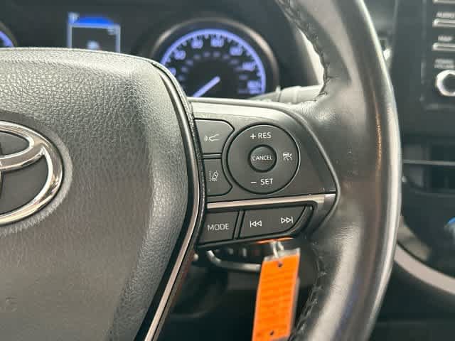 Used 2021 Toyota Camry SE FWD image 9