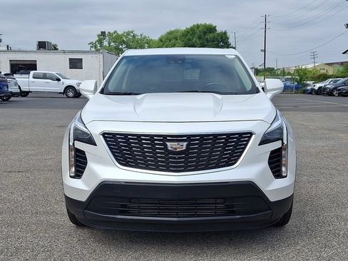 Used 2023 Cadillac XT4 Luxury w/ Cold Weather Package AWD/4WD image 2