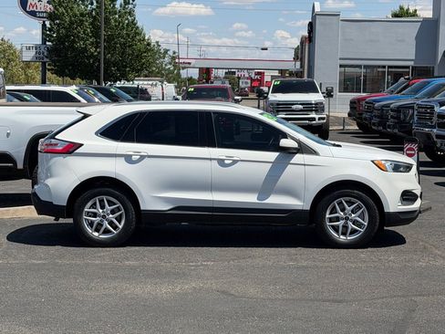 Used 2023 Ford Edge SEL w/ Convenience Package AWD/4WD image 3