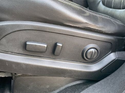 Used 2016 GMC Acadia Denali image 19