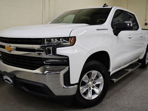 Used 2020 Chevrolet Silverado 1500 LT RWD image 1