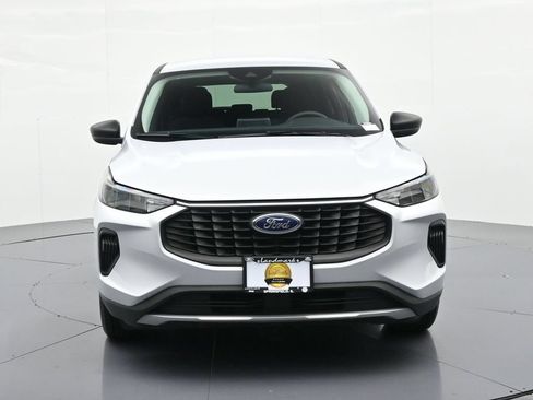 Certified 2025 Ford Escape Active FWD image 3